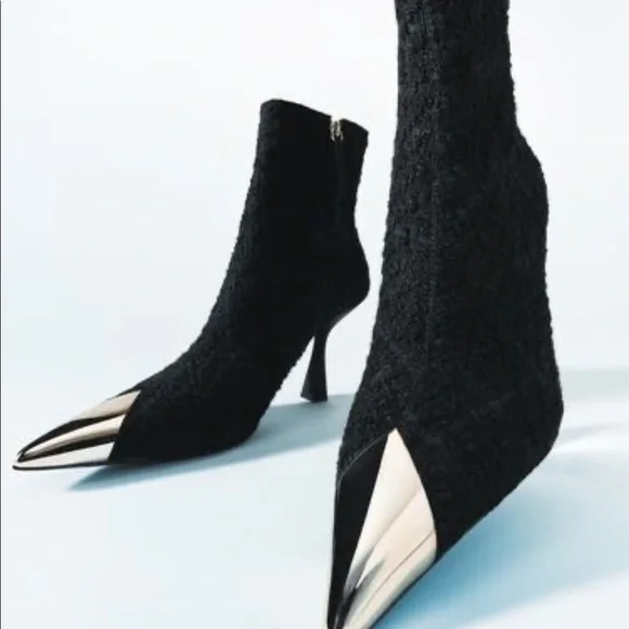 🔥last pair🔥NWT Zara Tweed Boots with Gold Detail - Picture 7 of 9